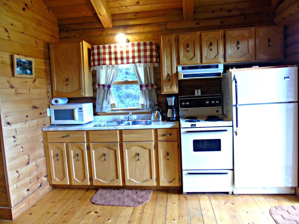 Cajun Cedar Log Cottages Margaree Forks Phòng bức ảnh