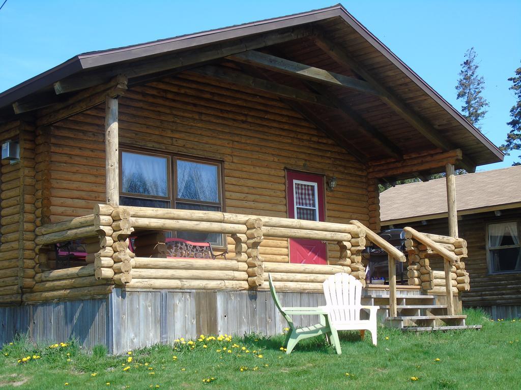 Cajun Cedar Log Cottages Margaree Forks Ngoại thất bức ảnh