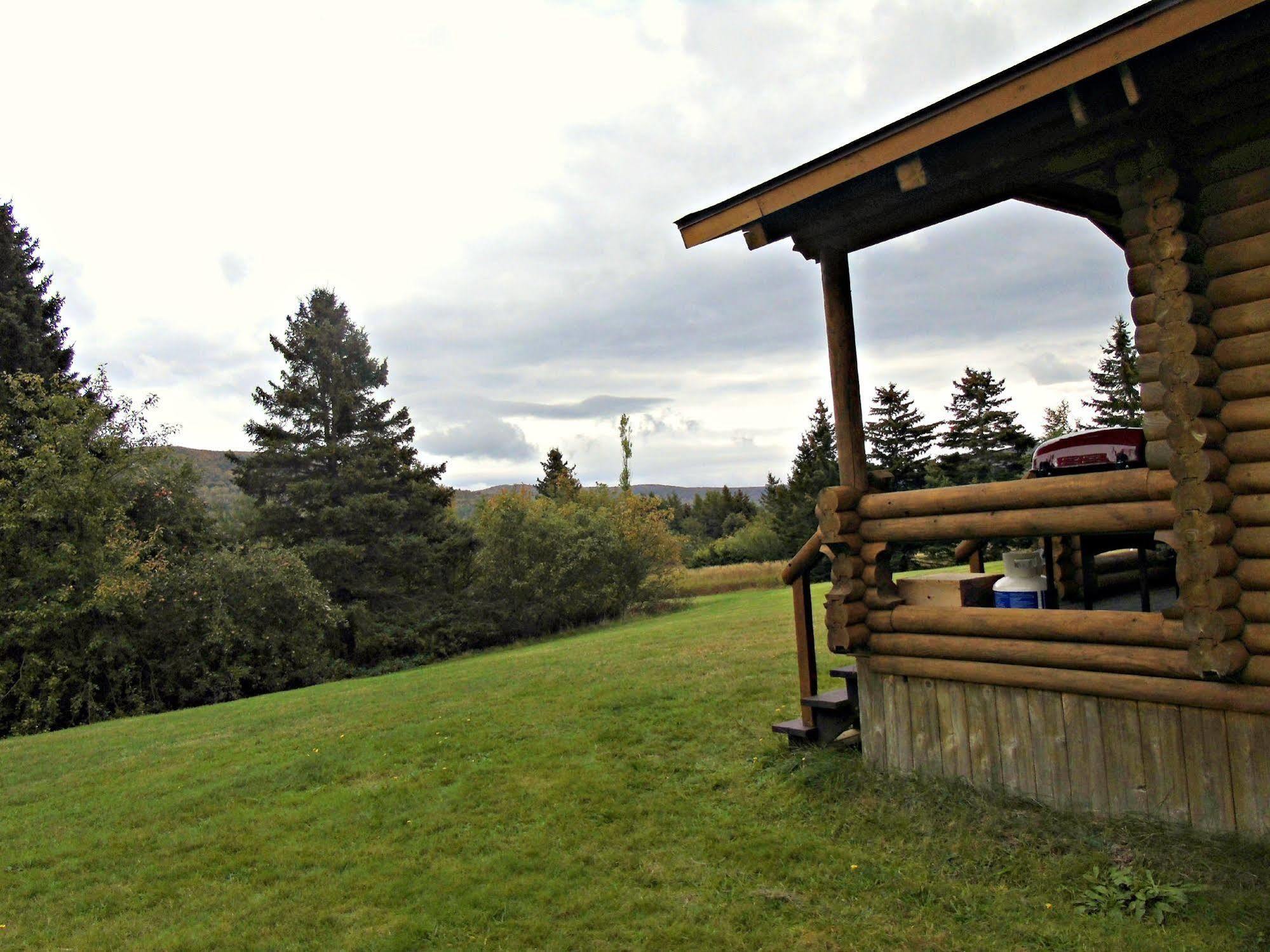 Cajun Cedar Log Cottages Margaree Forks Ngoại thất bức ảnh