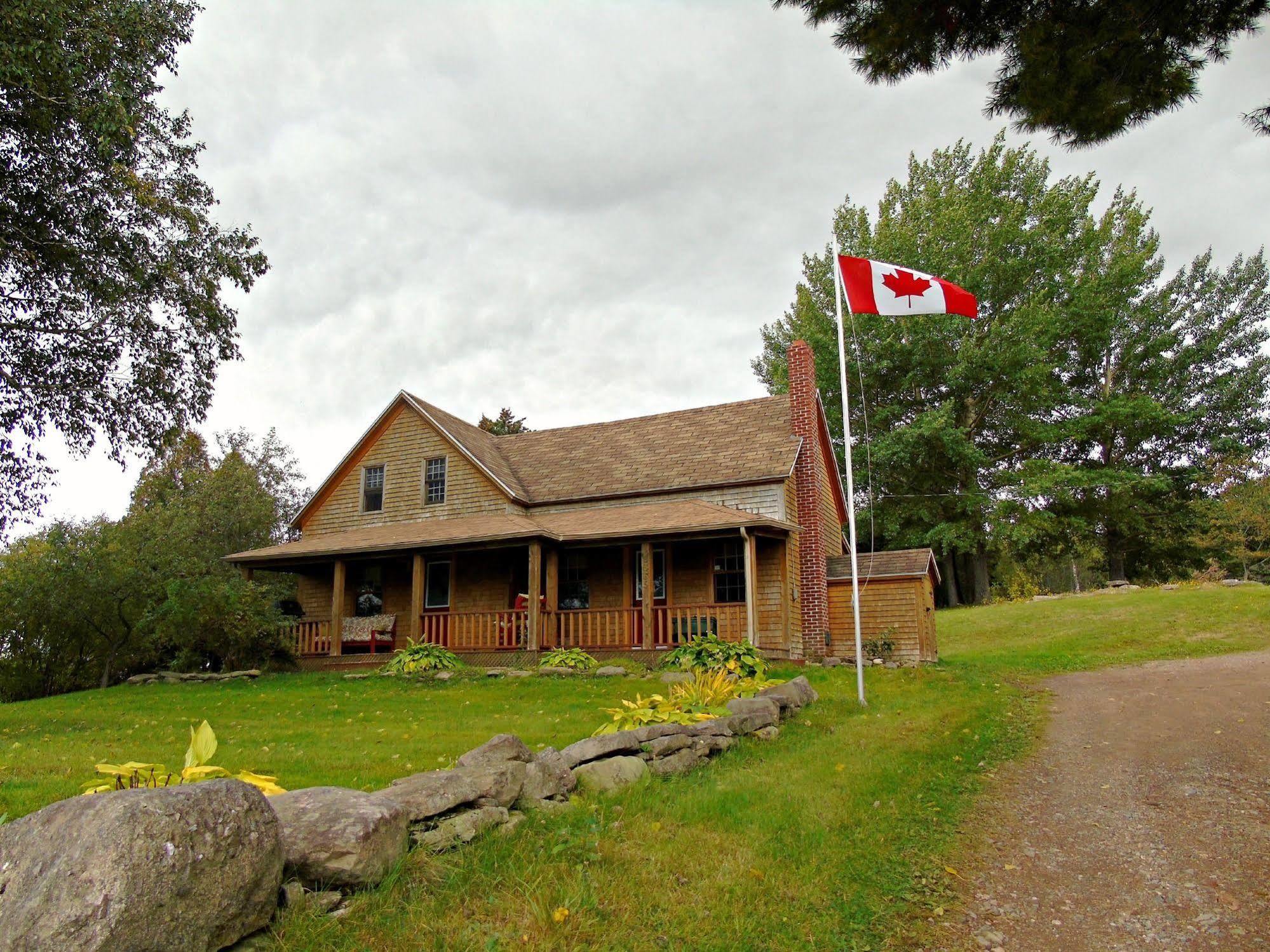 Cajun Cedar Log Cottages Margaree Forks Ngoại thất bức ảnh